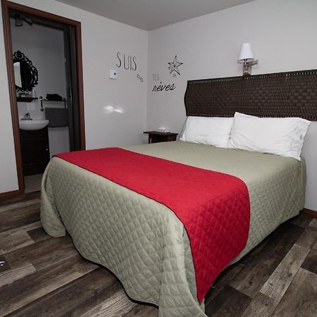 Motel Au Bord De L'Eau Rimouski Extérieur photo
