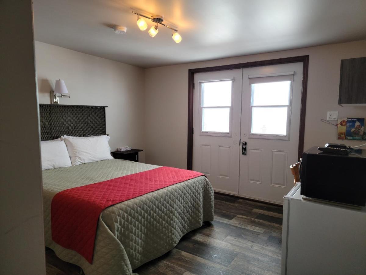 Motel Au Bord De L'Eau Rimouski Extérieur photo