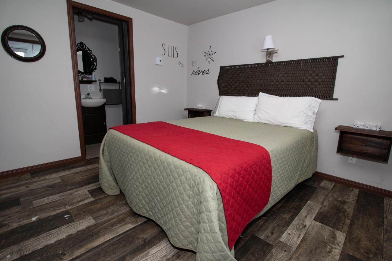 Motel Au Bord De L'Eau Rimouski Extérieur photo